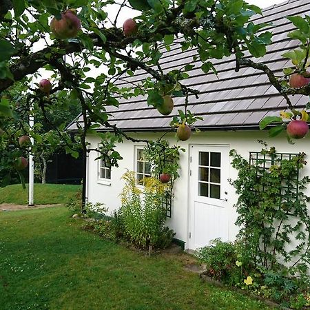 Hotel Lillan Torna Hallestad Exterior foto